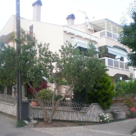 Apartments & Room Diana Пакоштане Экстерьер фото