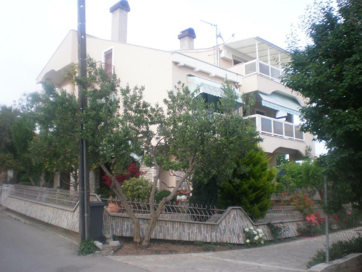 Apartments & Room Diana Пакоштане Экстерьер фото